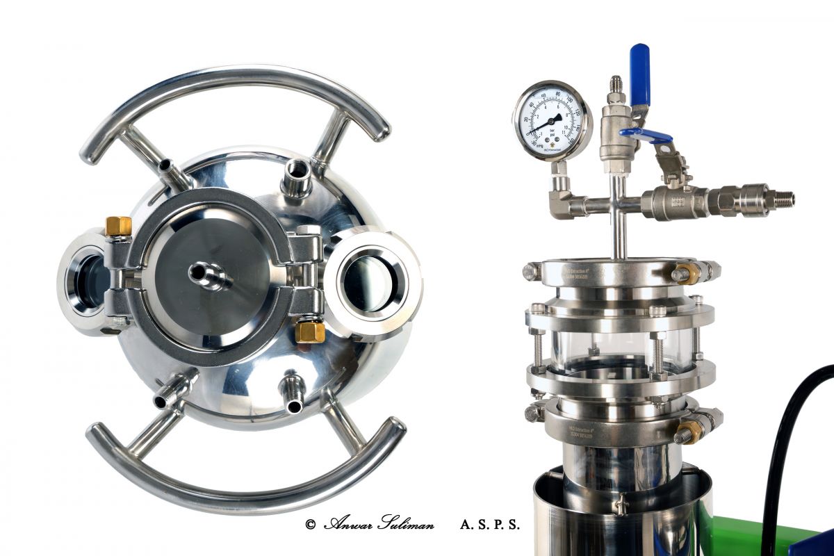 1F0A2089 Cut out 2 up.jpg