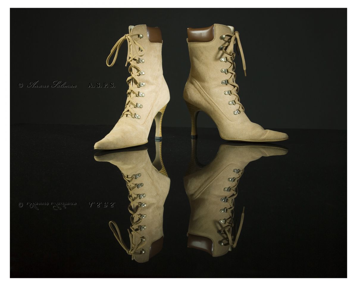 CF003084 Boots Boots.jpg